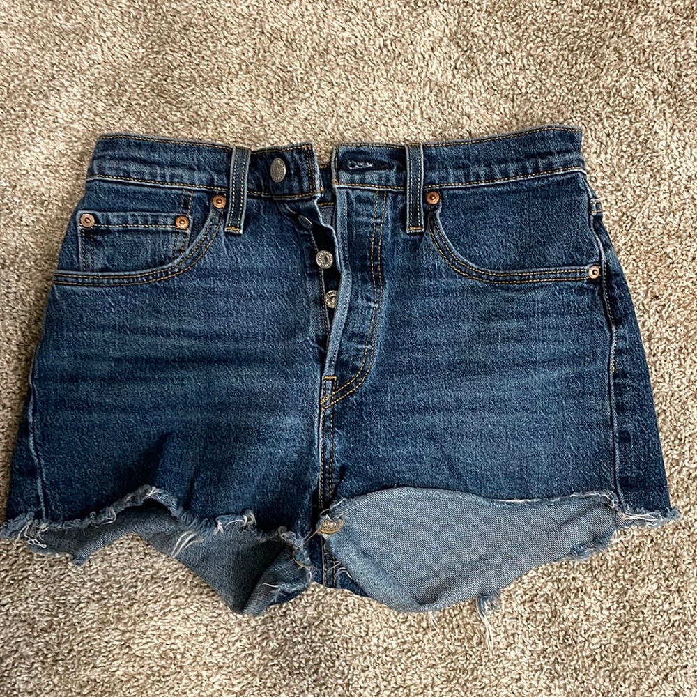 Levi jean shorts